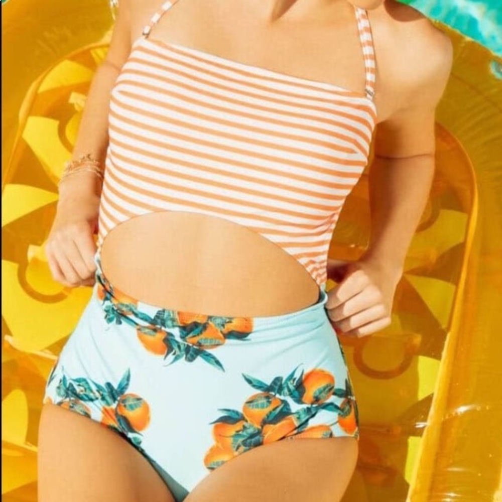 FABULOUS SWIMSUIT